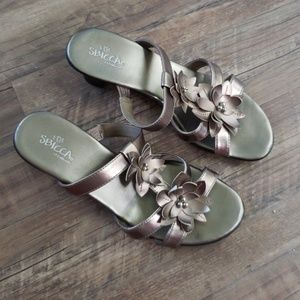 Cute Floral Metallic Sandals